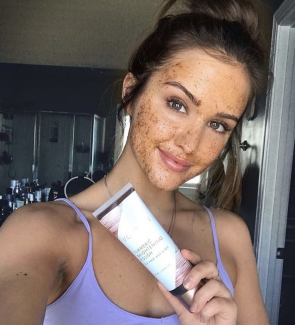 FOR SKIN THAT SHINES BRIGHT LIKE A DIAMOND