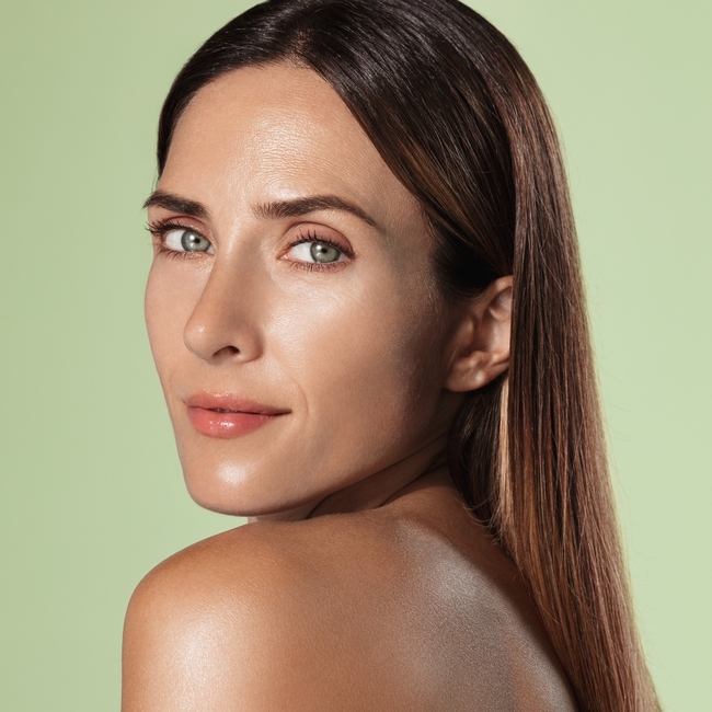 How to Layer Skincare for Dewy Skin: A 3-Step Guide